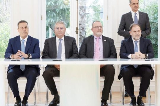 Η HELLENiQ ENERGY και η Chevron υπογράφουν Συμβάσεις με το Ελληνικό Δημόσιο